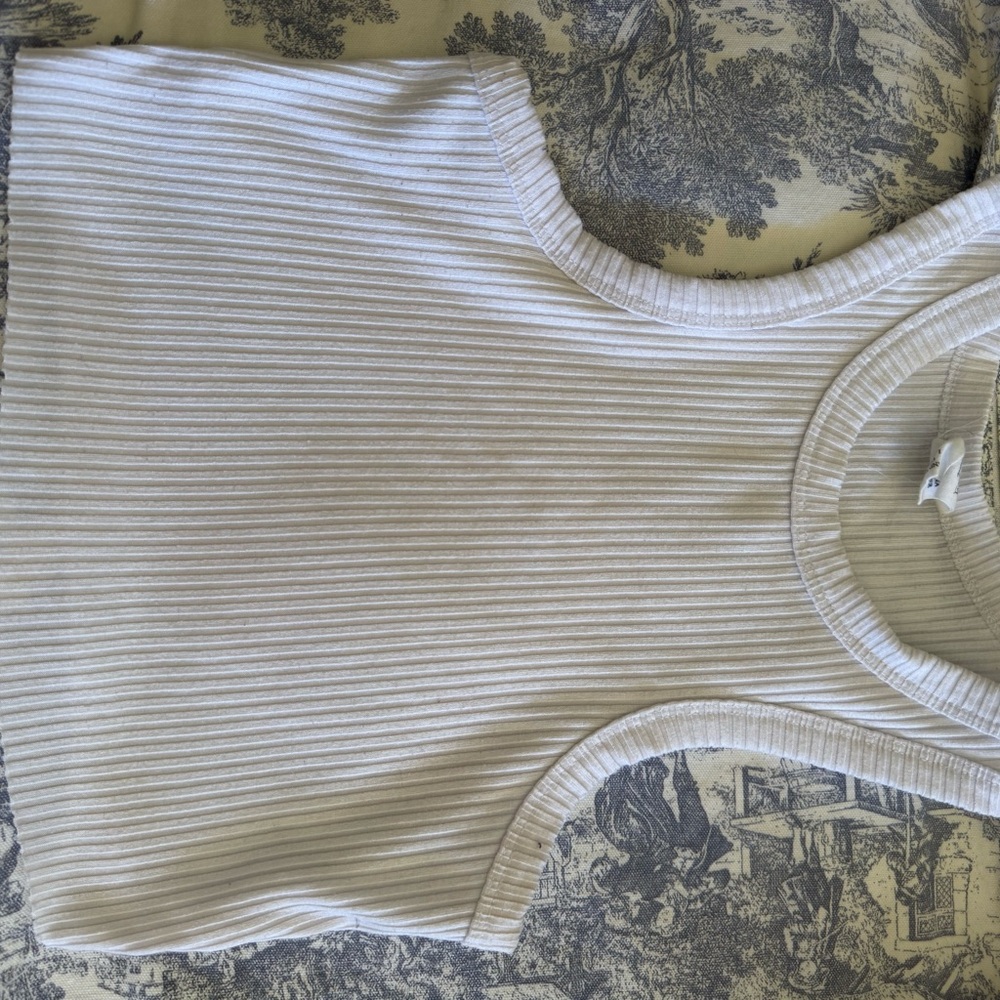 White Ribbed Tank Top - Picture 3 of 5